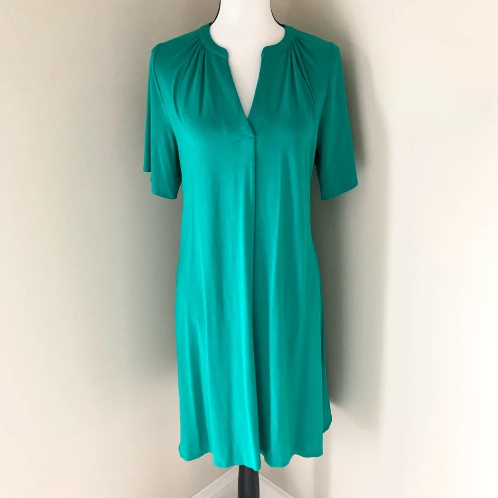 J JILL Wearever Shirred-Neckline Kelly Green Stretch Flutter-Sleeve Dress Size M